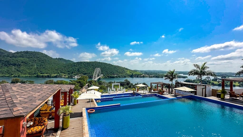 AKOSOMBO
